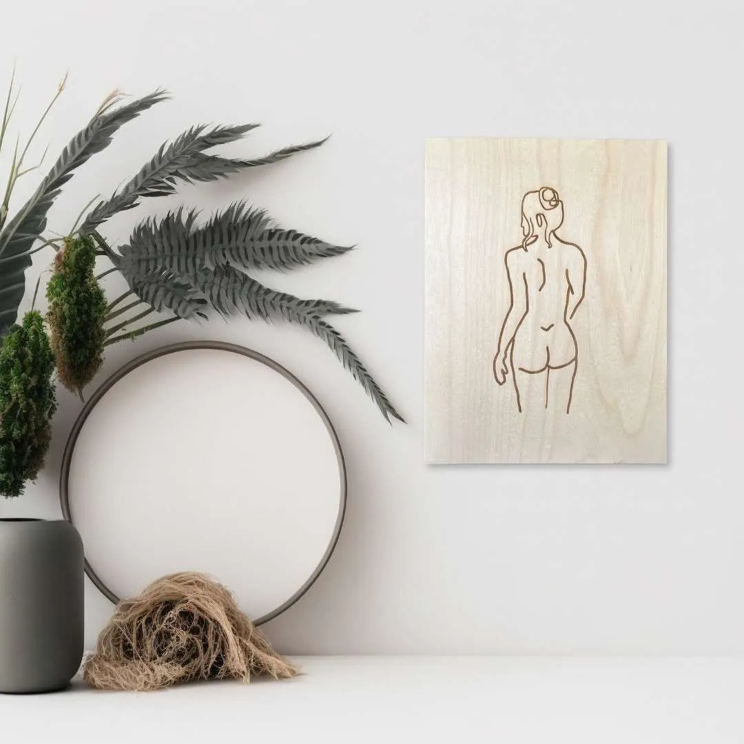 Puinen taulu | Mujer