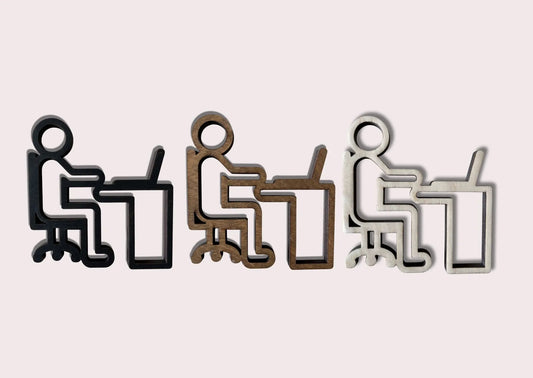 Puiset opastekyltit viimeistelevät liiketilan ja nostattavat asiakaskokemuksen uudelle tasolle