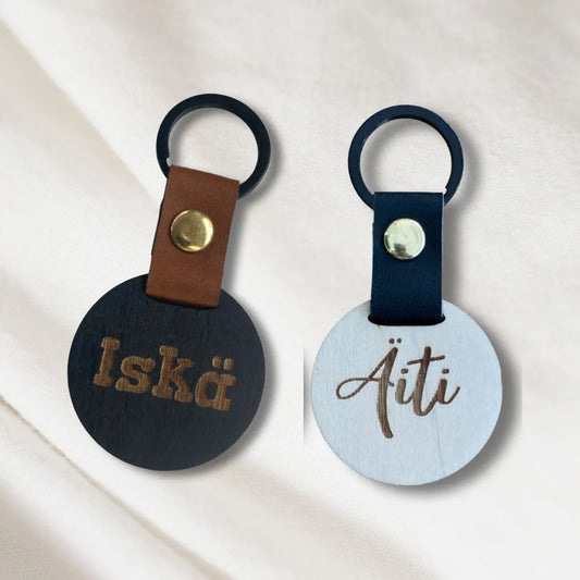 Puinen avaimenperä on käytännöllinen lahja isälle tai isoisälle.