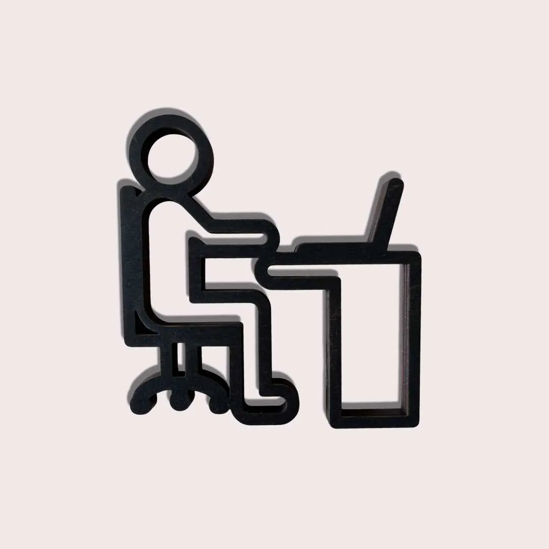 Puinen coworking-kyltti | Työhuone
