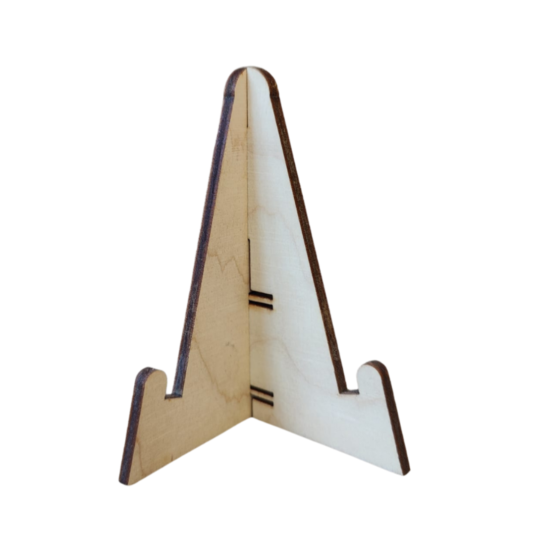 Puinen teline kummitodistukselle