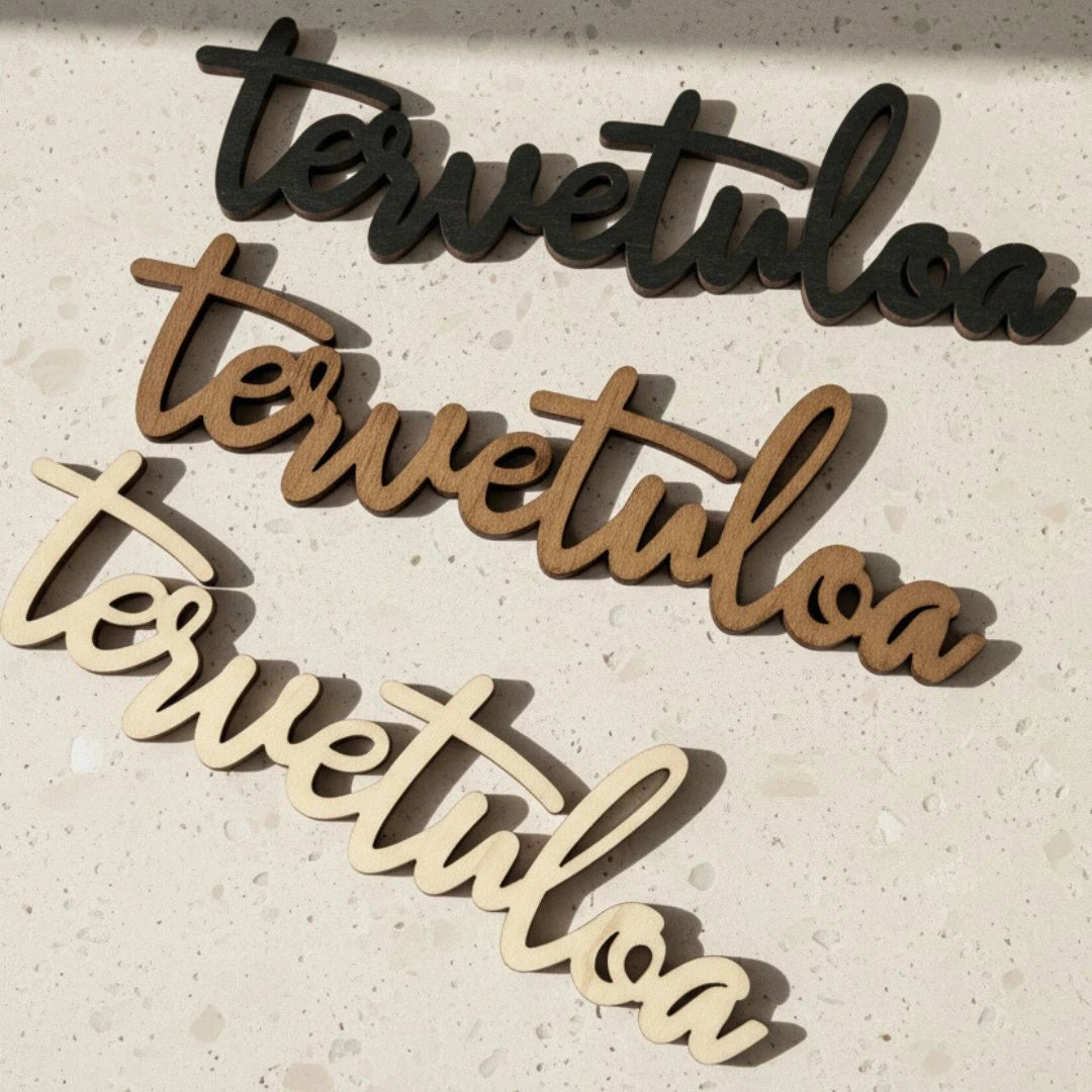 Tervetuloa-kyltti sisätiloihin